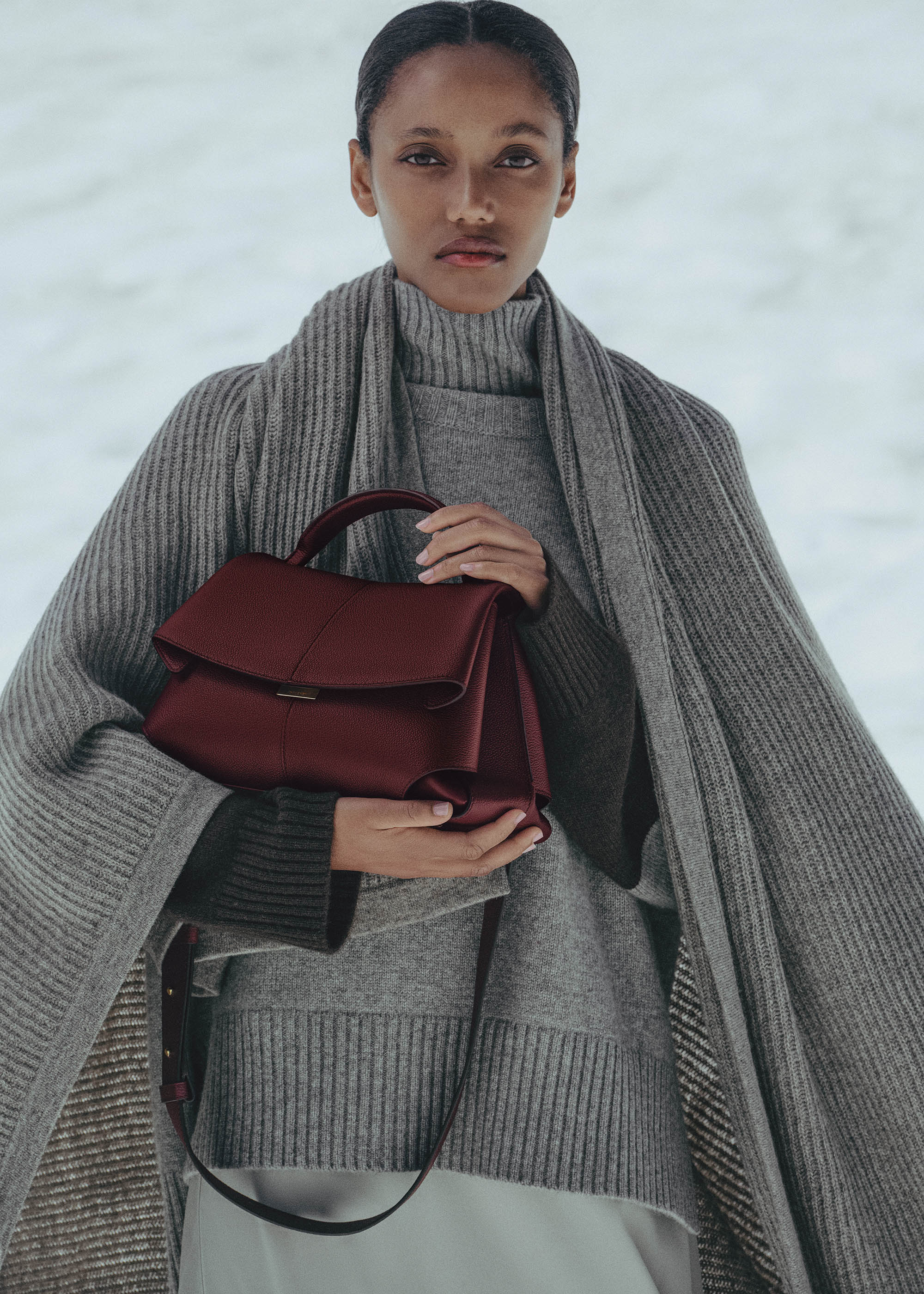 Solène - Textured Black Cherry