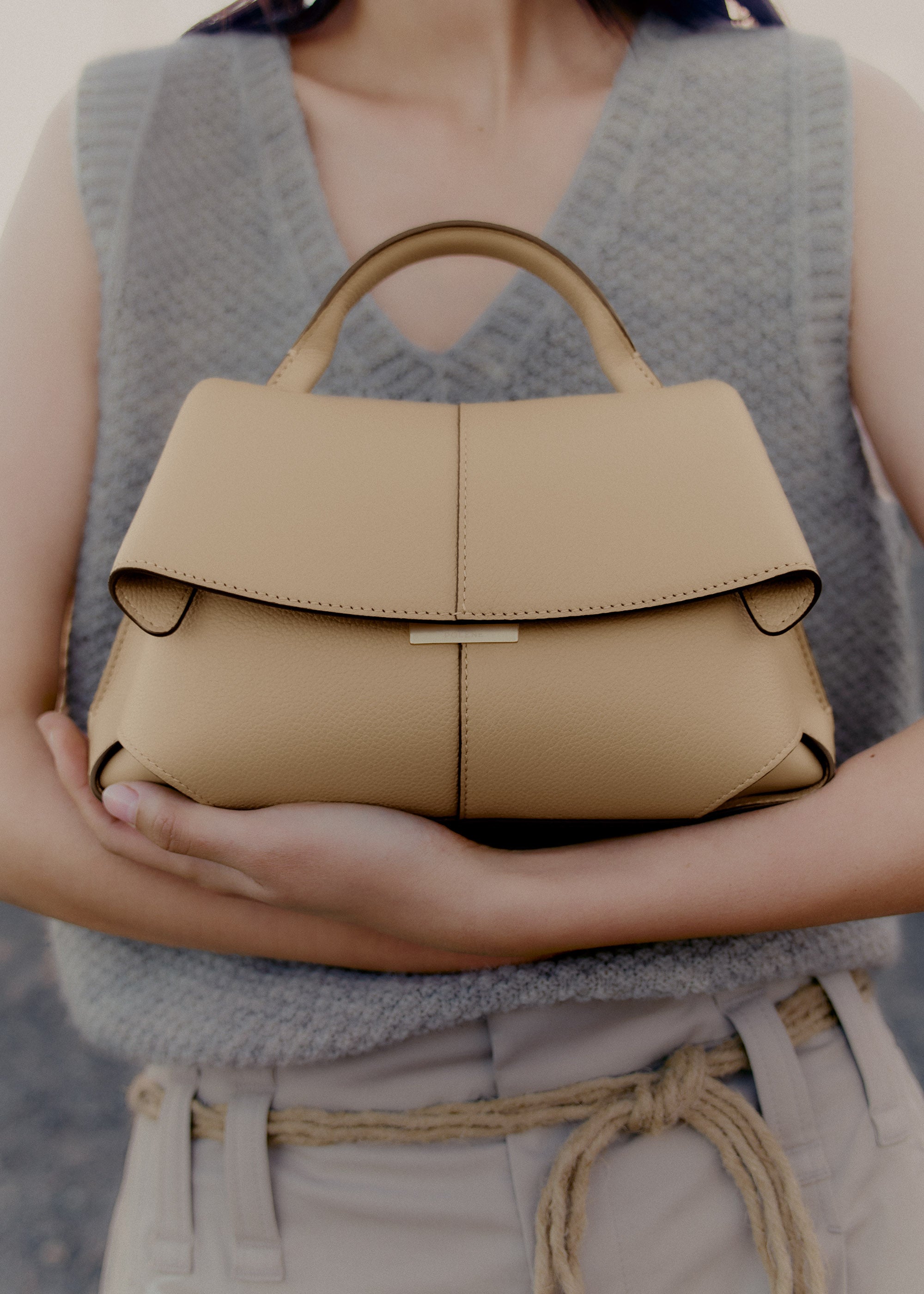 Solène Mini - Textured Sand
