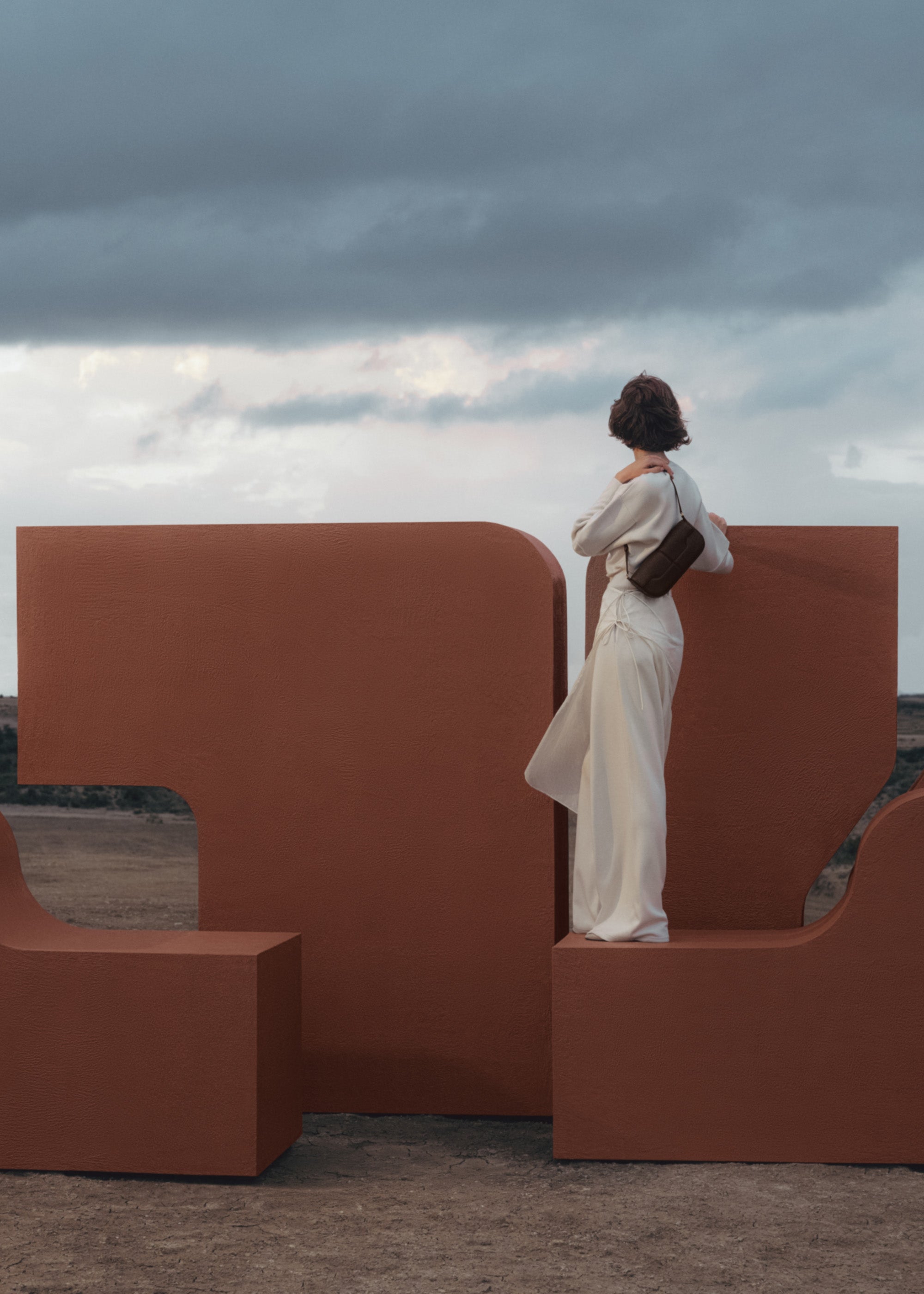 Eloria - Smooth Ebony