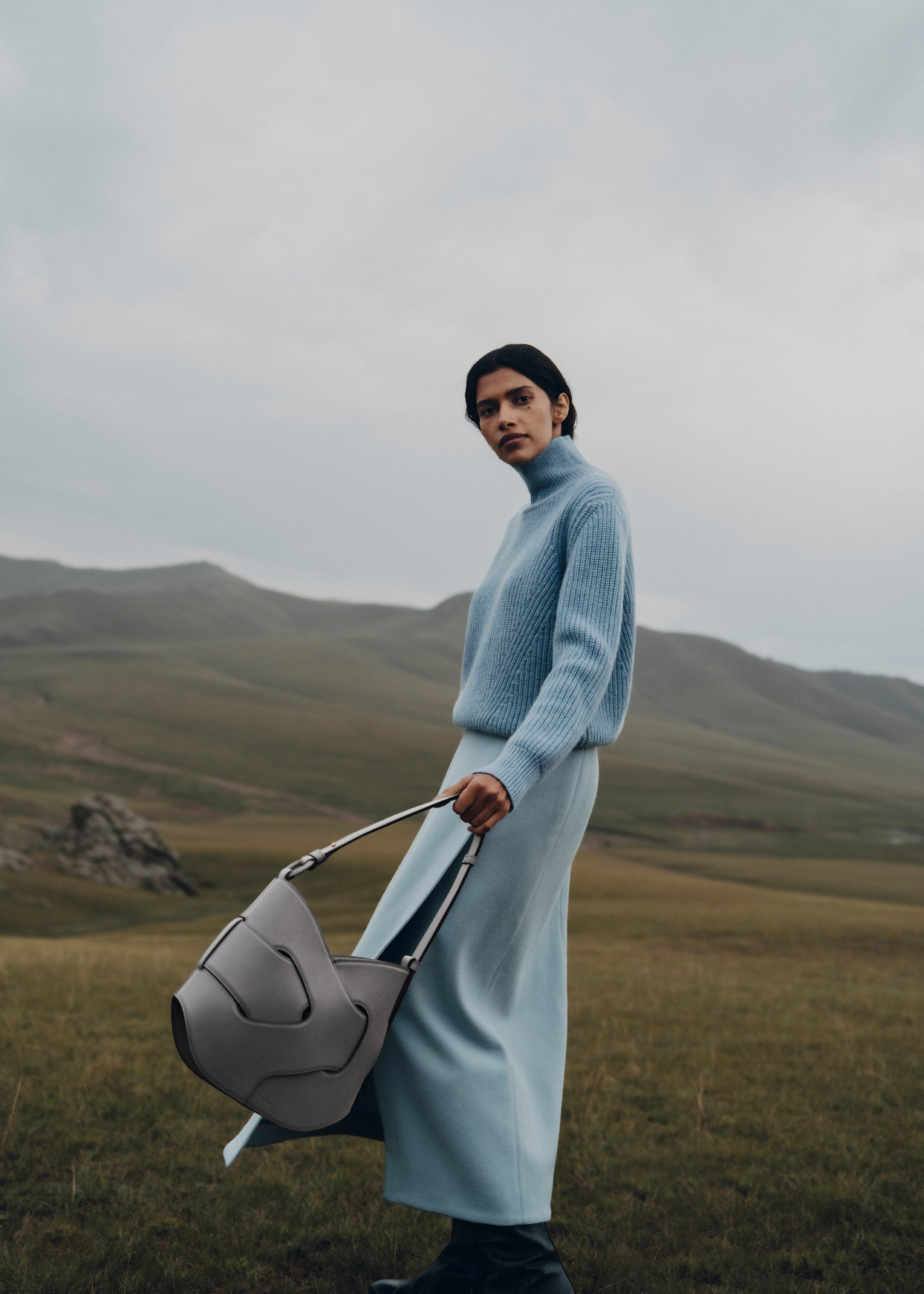 Évienne Hobo - Smooth Stone