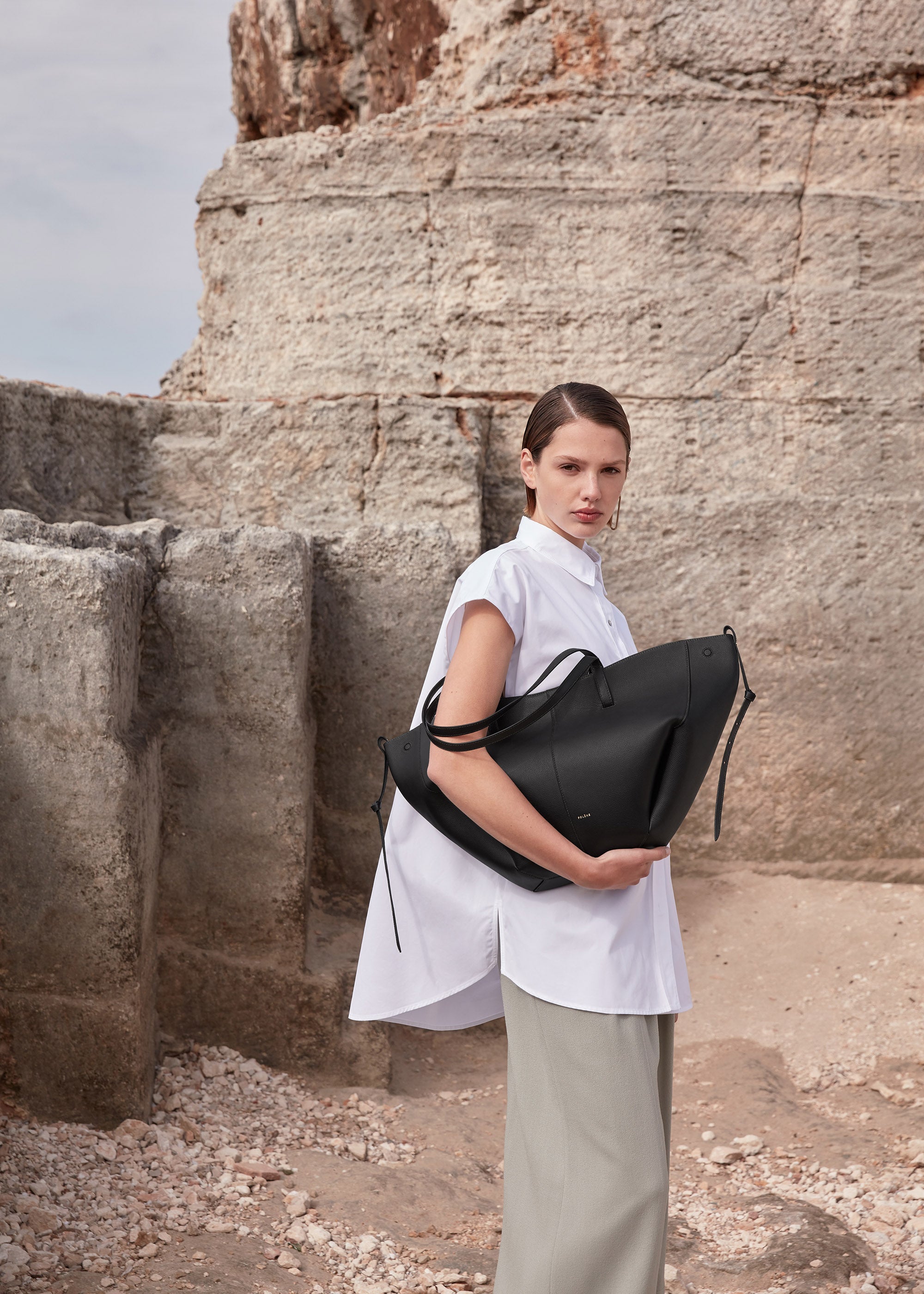 Aveline Grand - Textured Black with Ecru Stitching