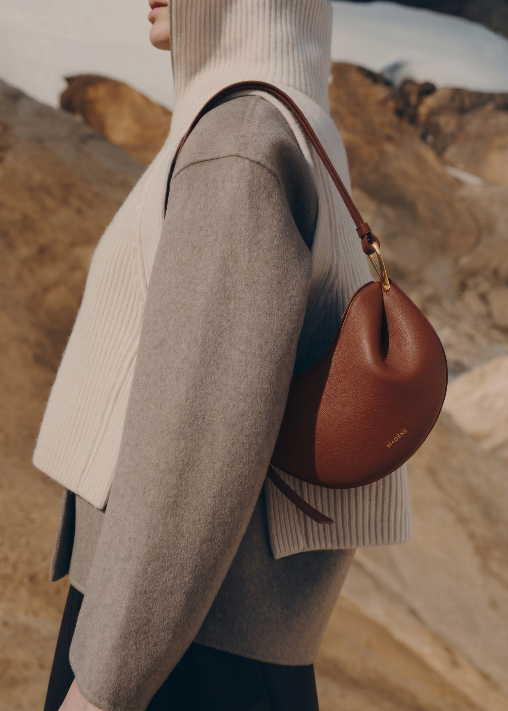 Valenne - Textured Cognac