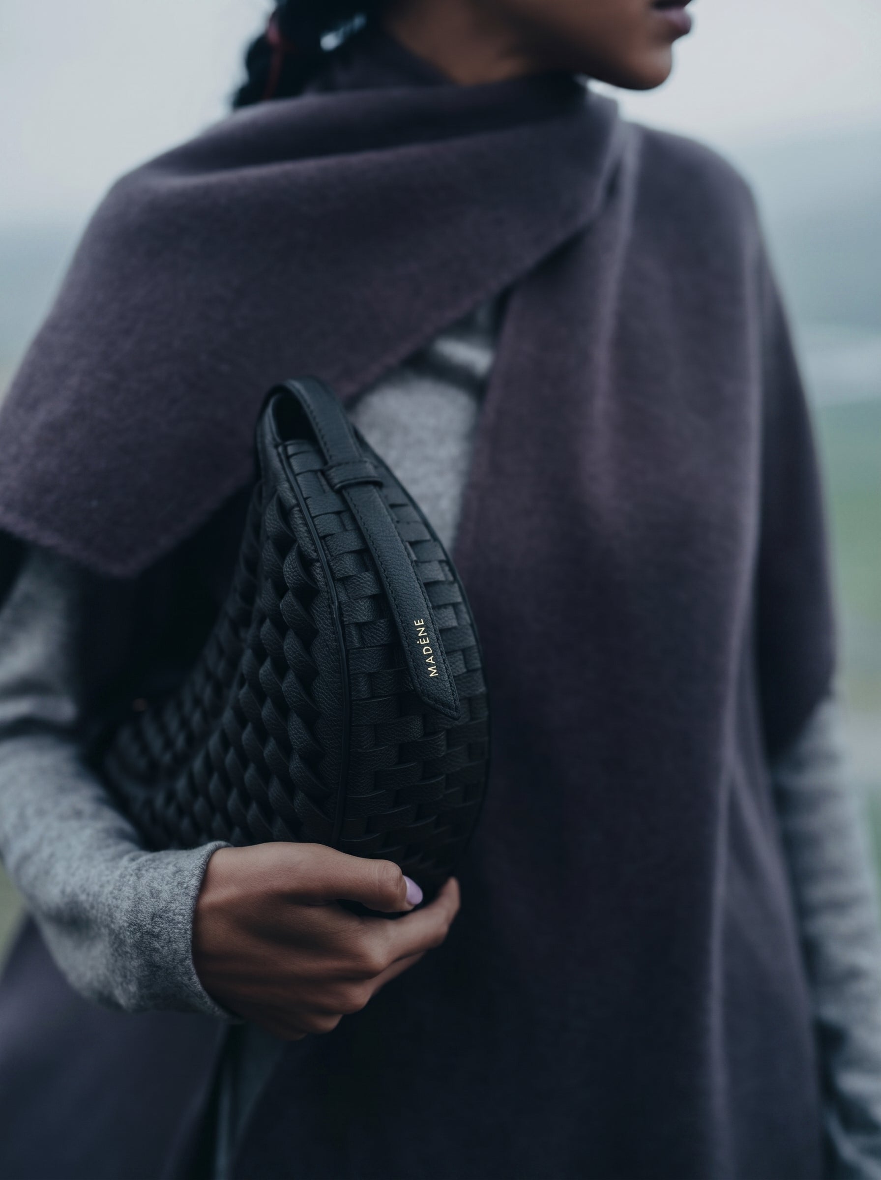 Vivienne - Black Onda