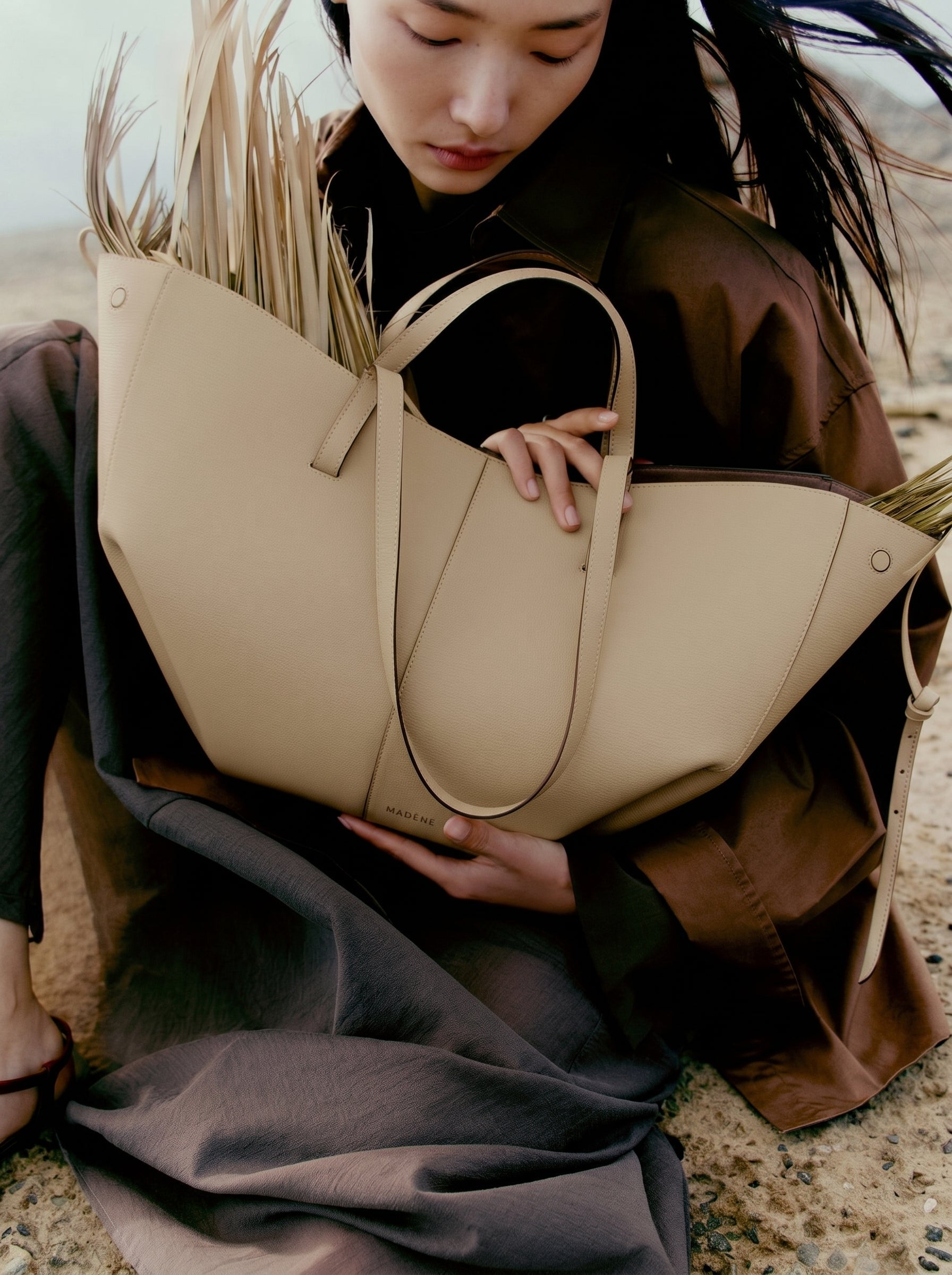 Aveline Grand - Textured Sand