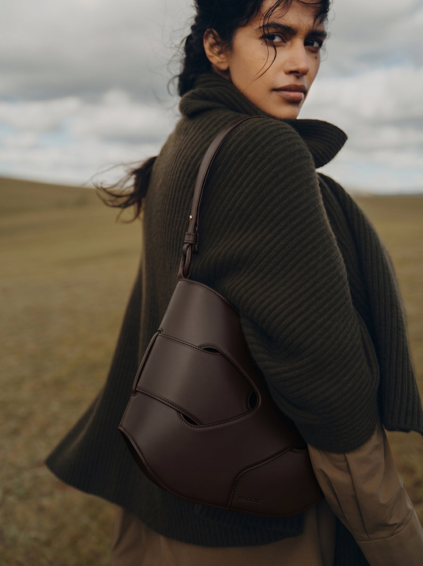 Évienne Hobo - Smooth Ebony