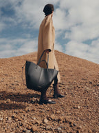 Aveline Tote — Black Grain Écru Stitch