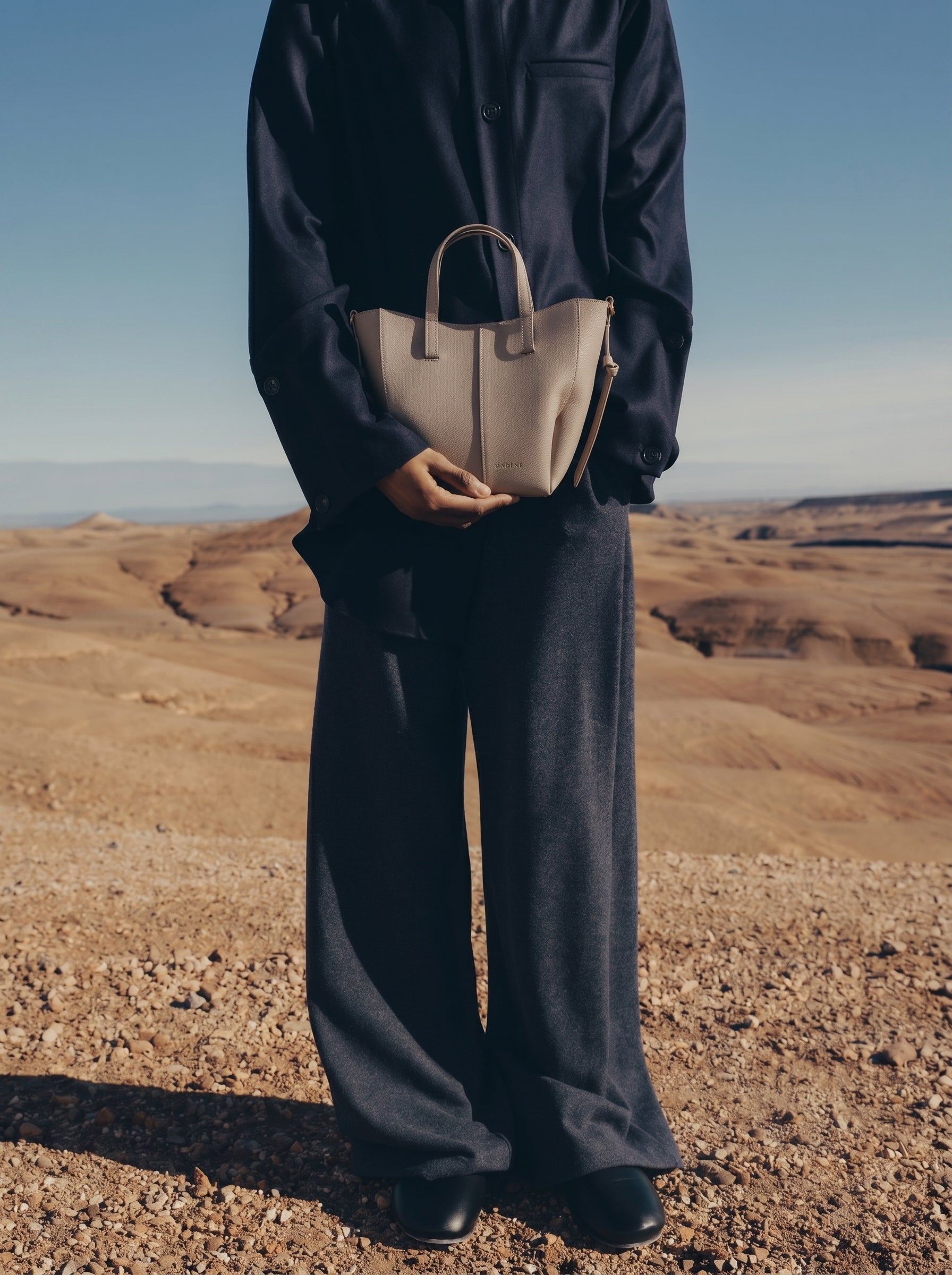 Aveline Tote Nano - Textured Taupe