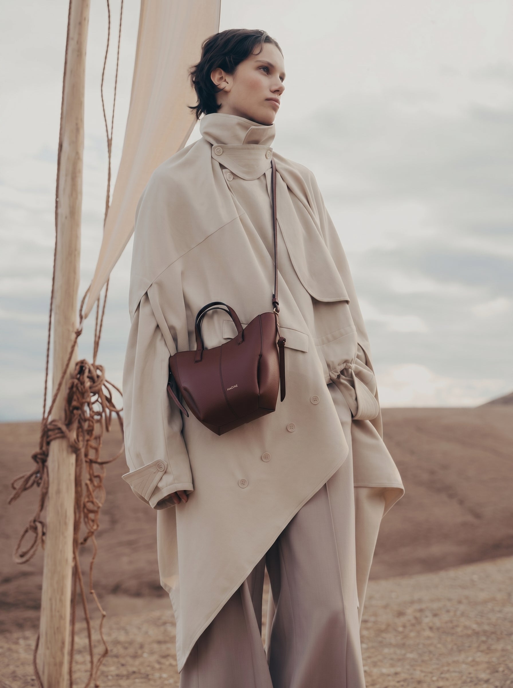 Aveline Tote Nano - Textured Black Cherry