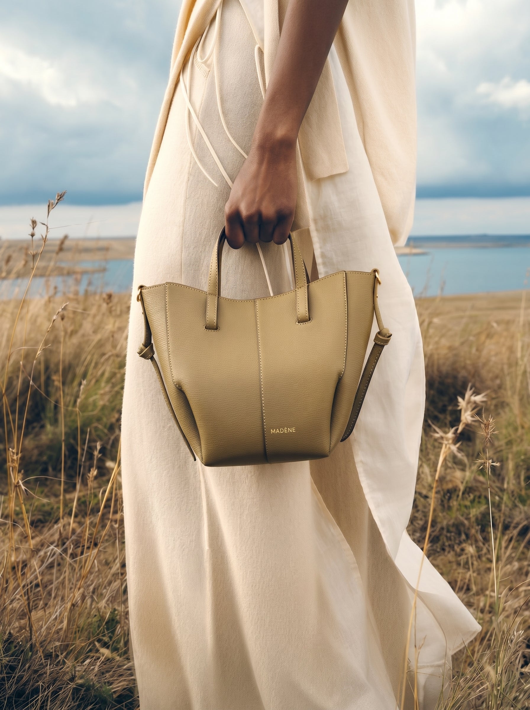 Aveline Tote Nano - Textured Smoky Olive
