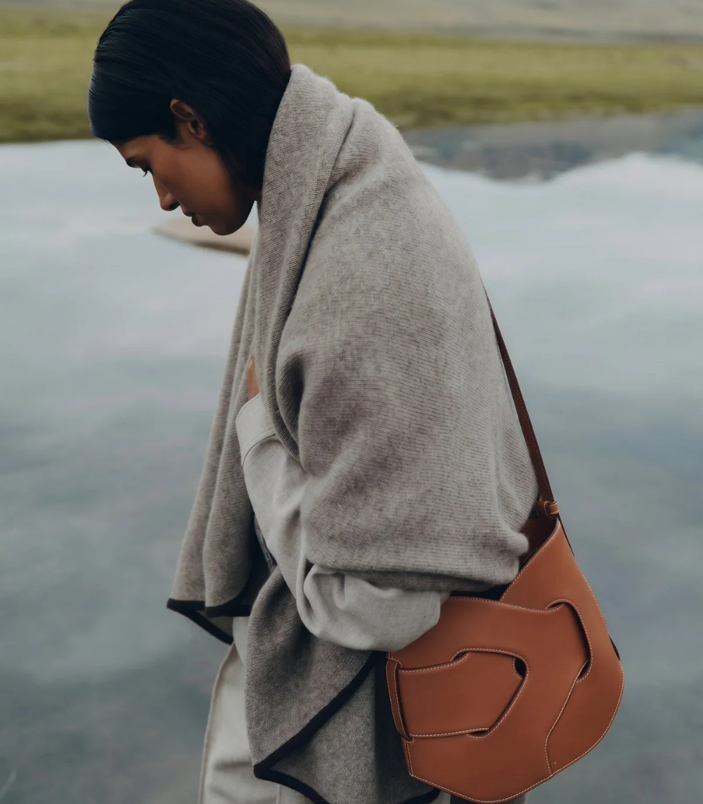 Évienne Hobo — Cognac Smooth